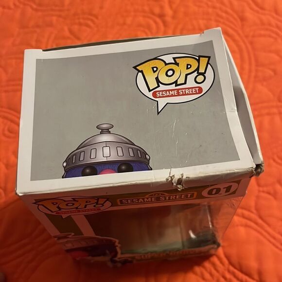 Funko Pop Vinyl SESAME STREET - SUPER GROVER #01 - Picture 5 of 8